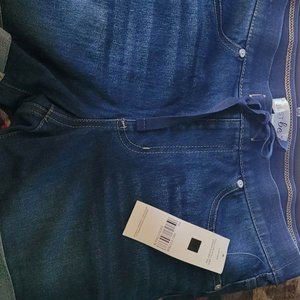 just be BLUE JEAN DENIM SHORTS0.0